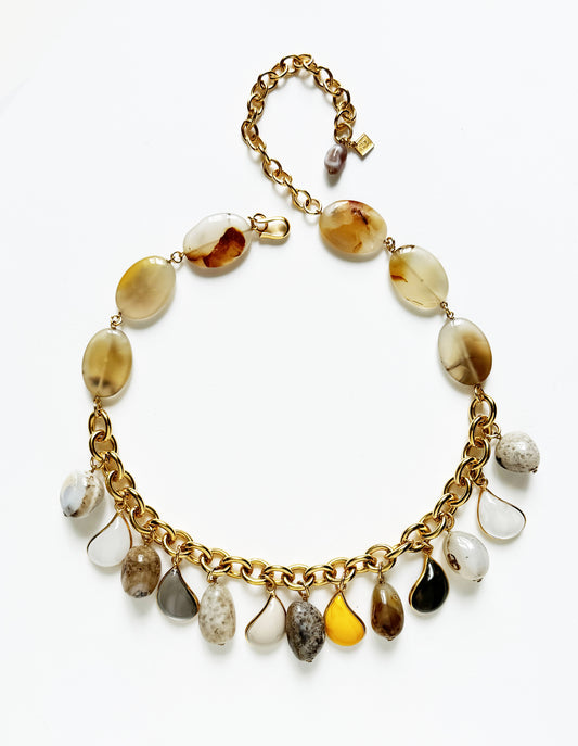 COLLIER LARMES & AGATES